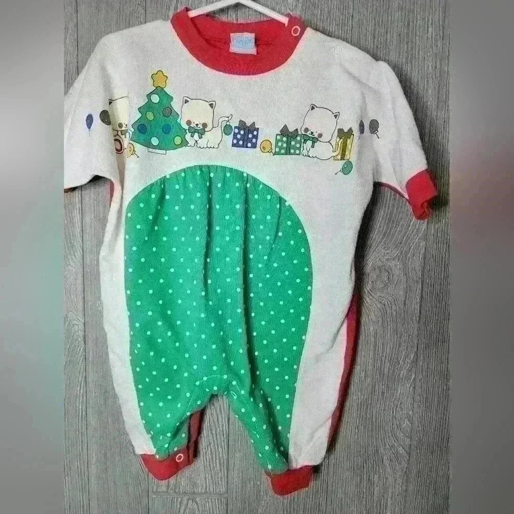 Vintage Christmas Sleeper by Bright Future.